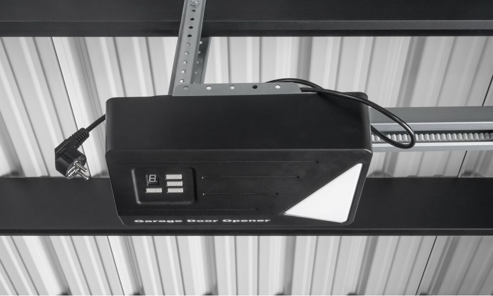 WPC Garage SALLANCHES mit elektrischem Sektionaltor – Wendbare WPC-Dielen in Teak/Anthrazit – 19 m² Innenfläche