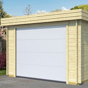 Holzgarage mit motorisierter Sektionaltür